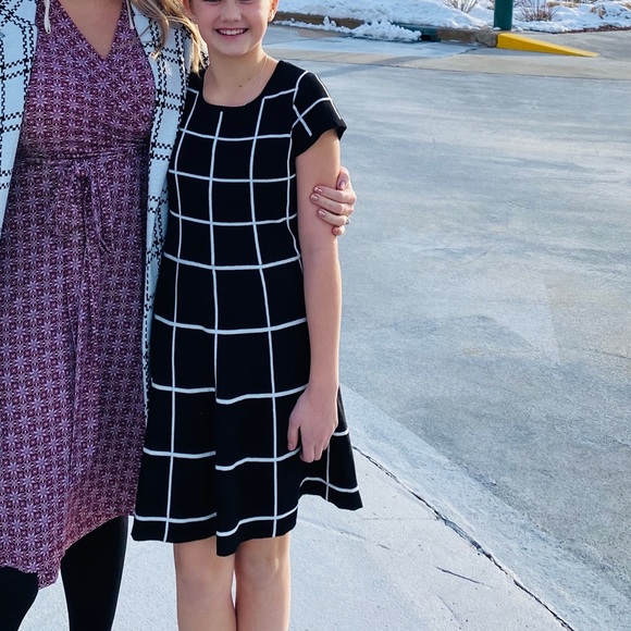 Window Pane Dress - Picture 5 of 5